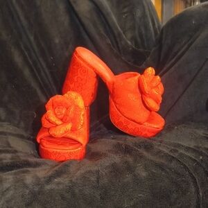 Elegant Red Floral Women's Shoes